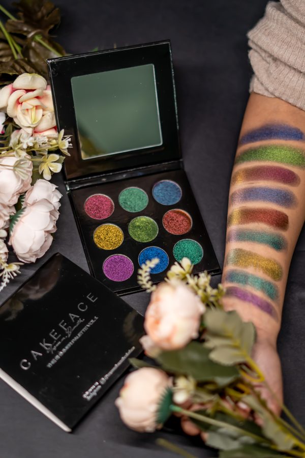 The LIMITED EDITION CakeFace Shimmer Palette Volume I - Image 6