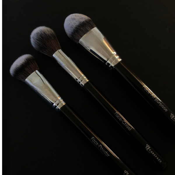 The Cakeface 11 Piece Luxury Brush Set - Image 4